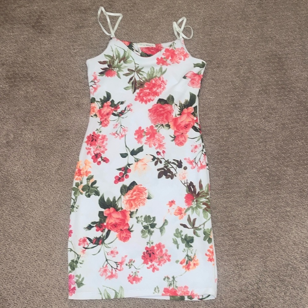 Bodycon floral dress
